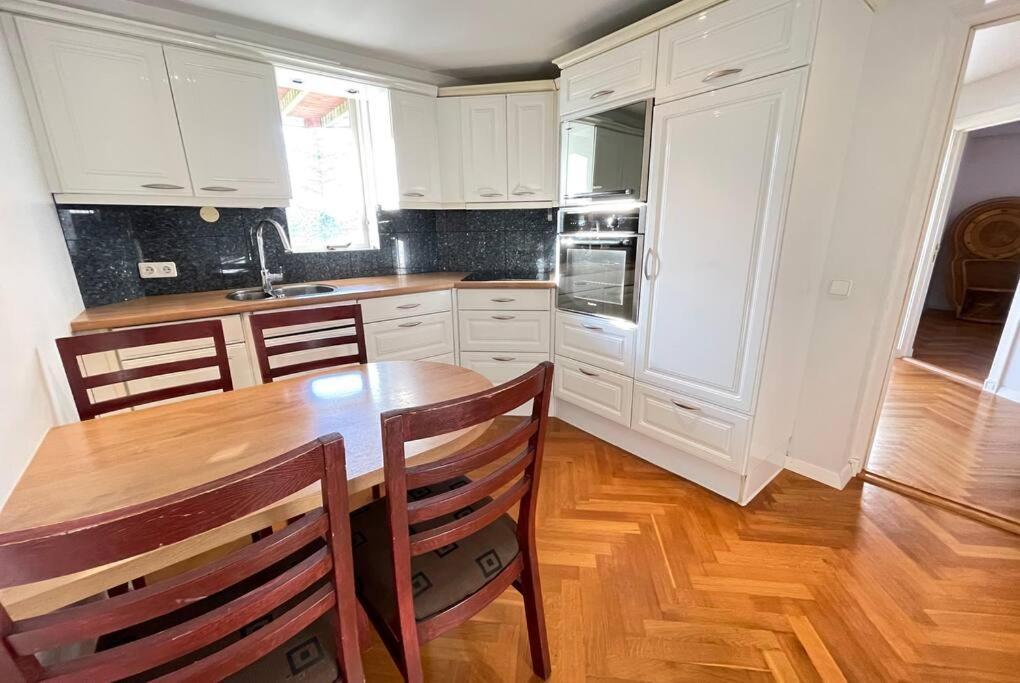 Cozy Centrally Located Apartment In 雷克雅維克 外观 照片